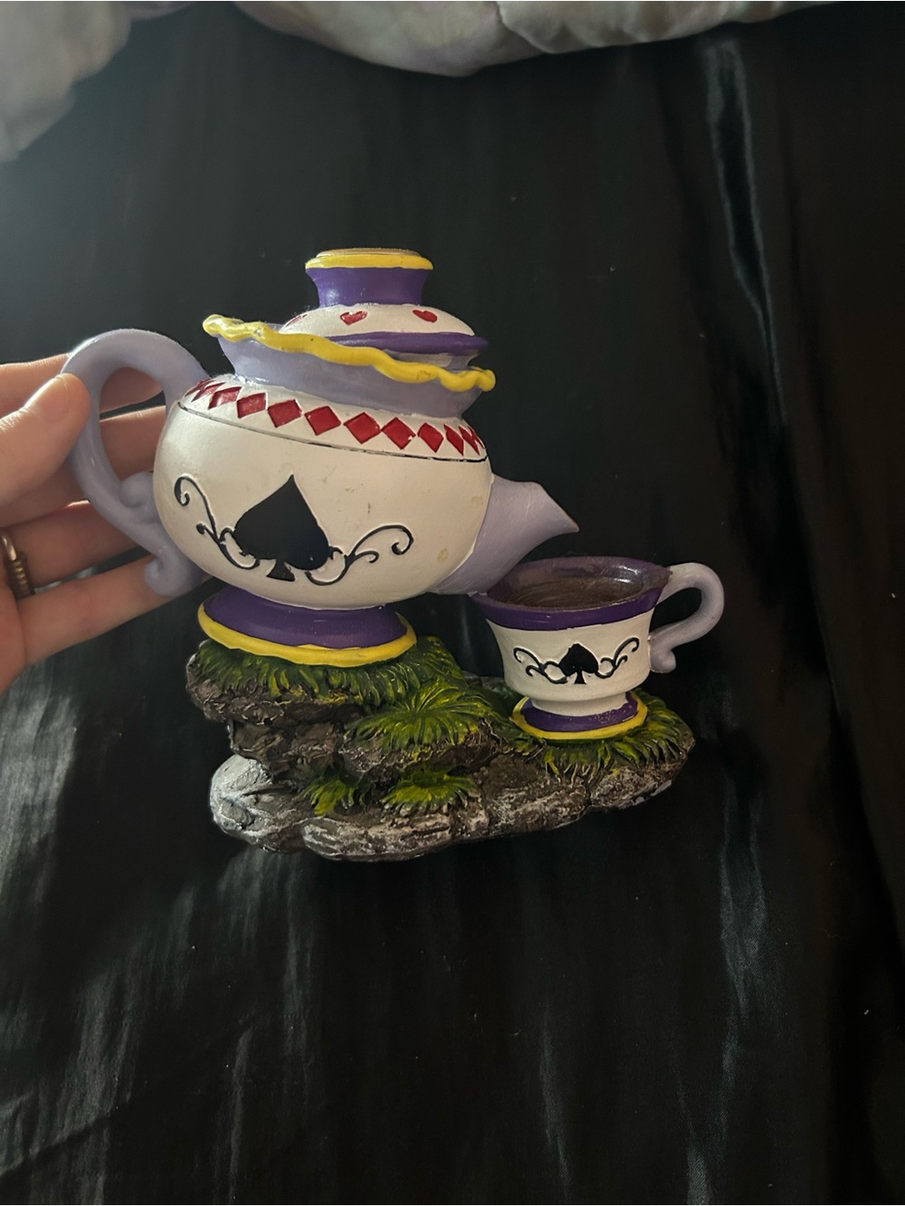 Alice-in-Wonderland Style Teapot & Teacup Backflow Incense Burner